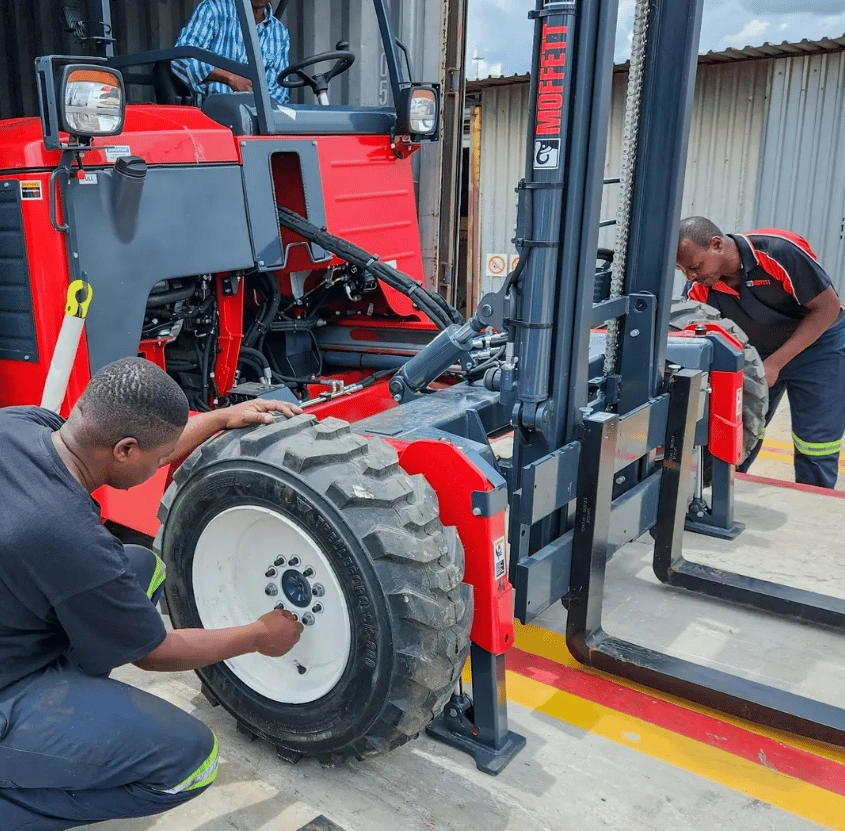 Urgent MOFFETTS FORKLIFTS Truck Repair Houston