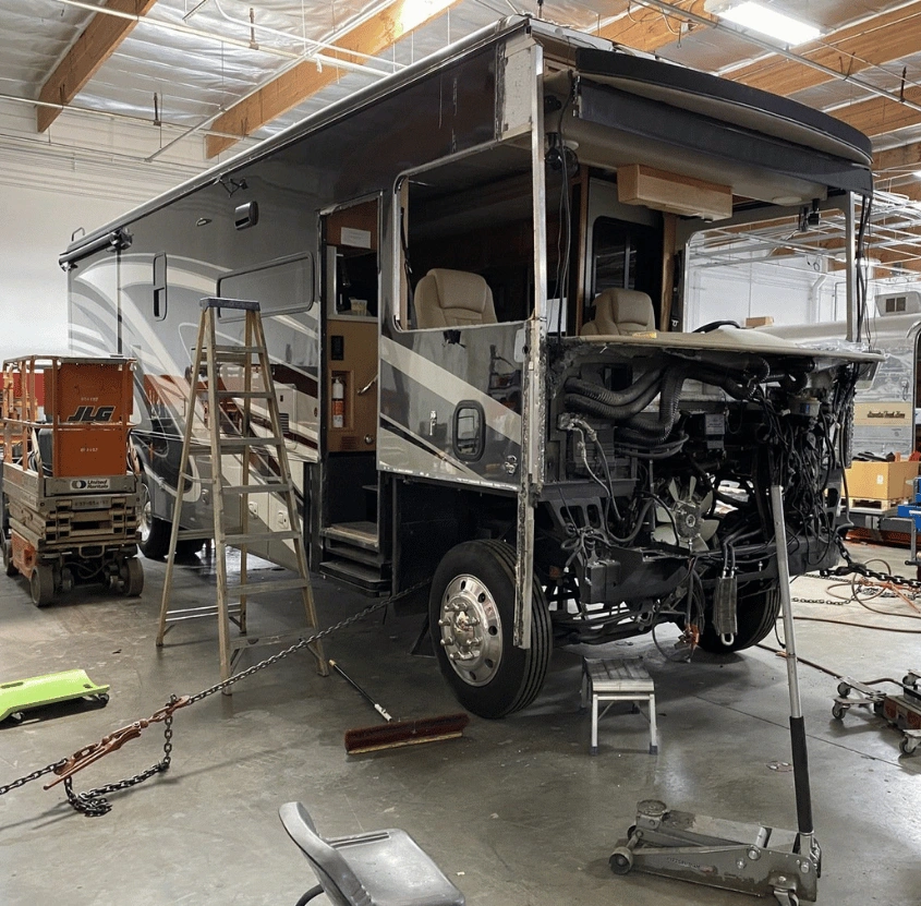 ASE Certified Truck Collision Repair Mechanics San Antonio